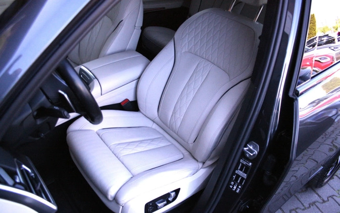 BMW X7 cena 377900 przebieg: 87900, rok produkcji 2021 z Toruń małe 497